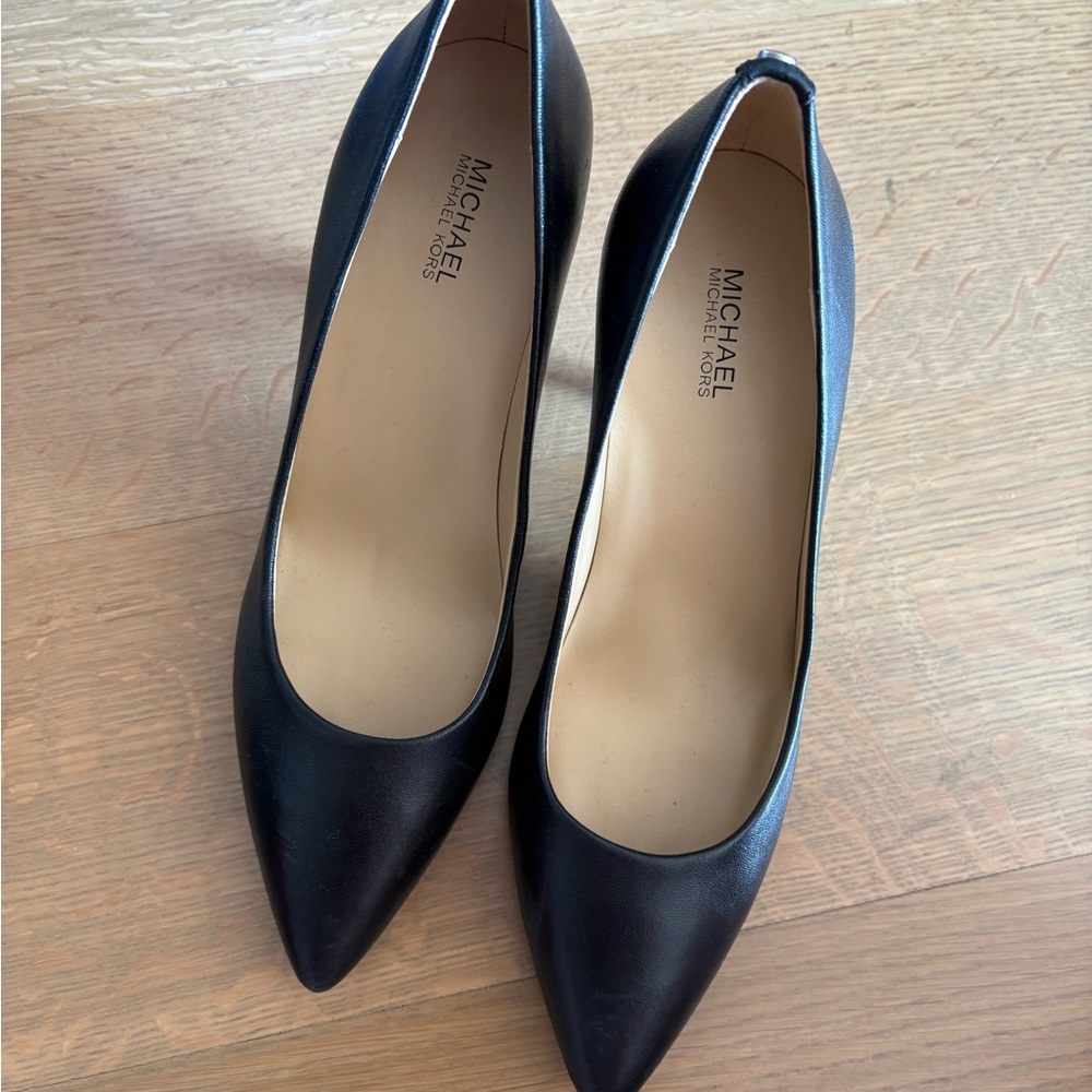 Michael Kors Black Pointed Heels